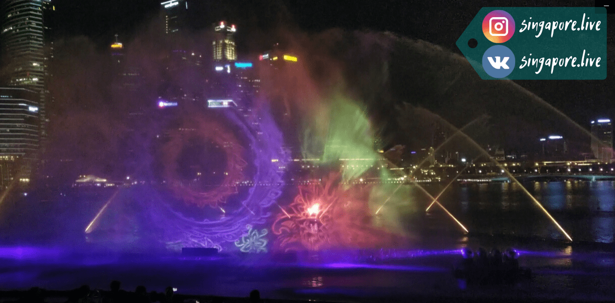 Лазерное шоу Спектра на набережной Марина Бей